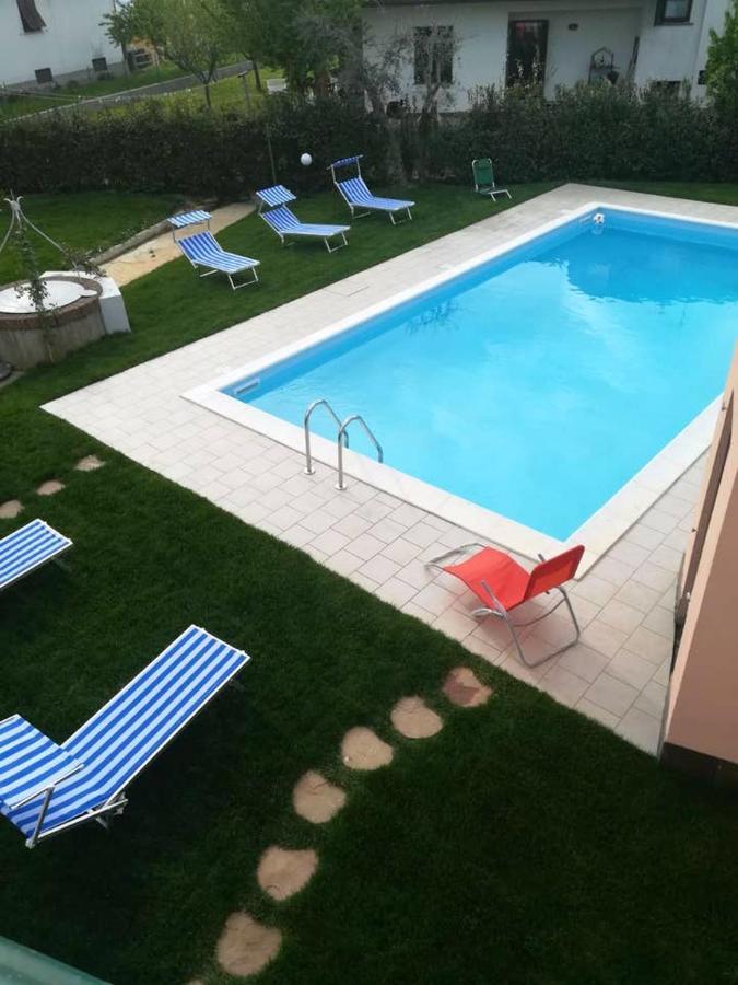 Spacious Apartment In Villa Campanile With Private Pool Orentano 外观 照片